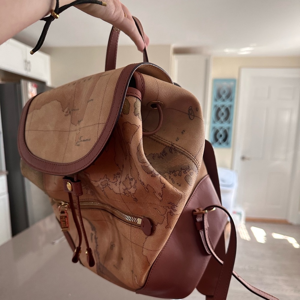 Veo Classic Backpack with leather corners - 1a Classe